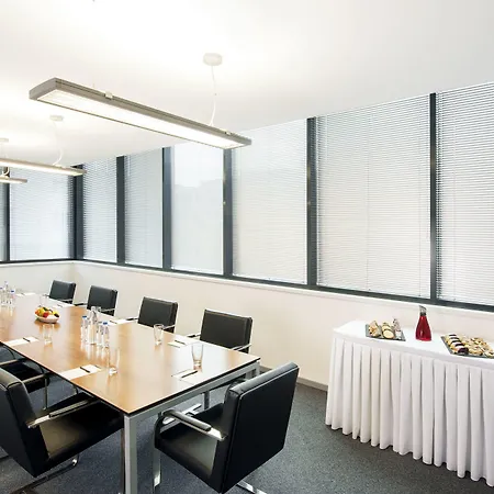 Hotell Nh Gate One Bratislava