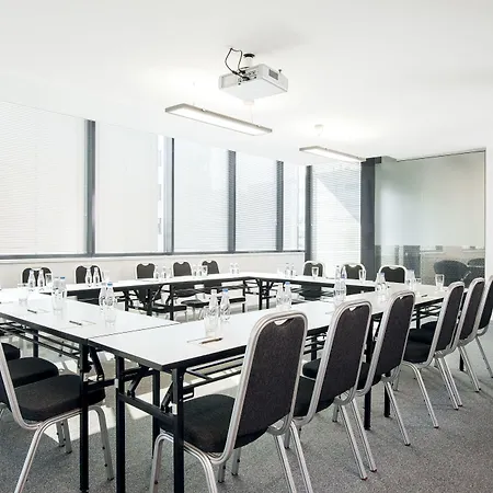 Nh Gate One Szálloda