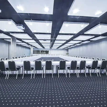 Nh Gate One Szálloda Pozsony