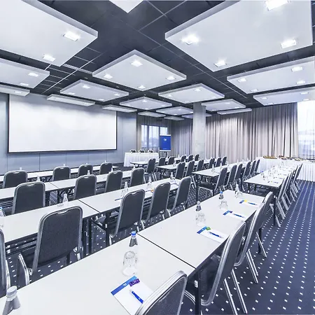 Hotell Nh Gate One 4*