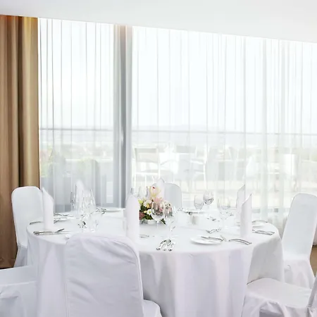 Szálloda Nh Gate One Pozsony