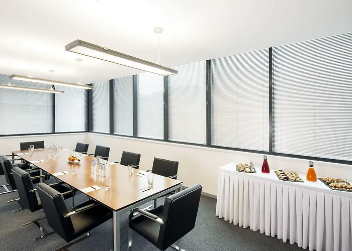 Ξενοδοχείο Nh Gate One Μπρατισλάβα