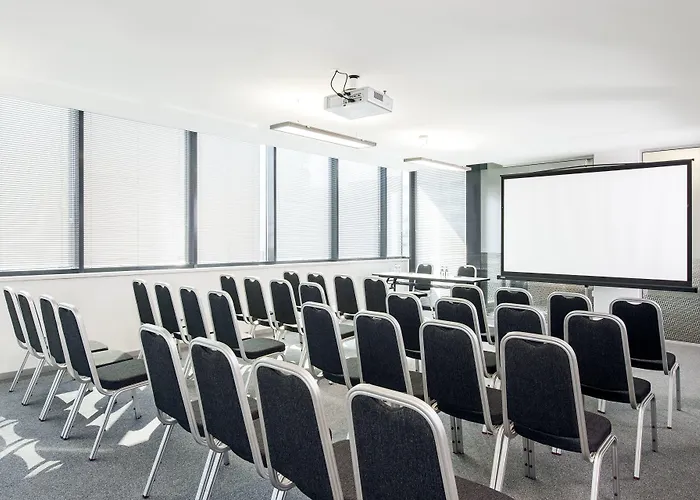 Nh Gate One 4* 브라티슬라바