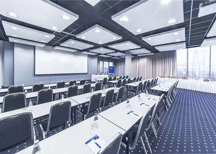 Hotel Nh Gate One 4*