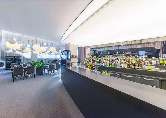 Ξενοδοχείο Nh Gate One 4*