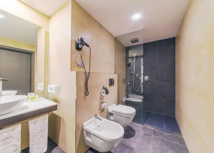 Nh Gate One 4* 브라티슬라바