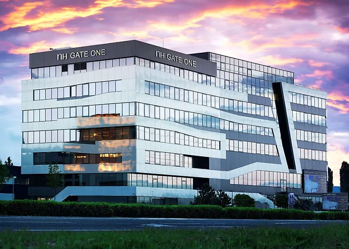 Nh Gate One Hotel 4*